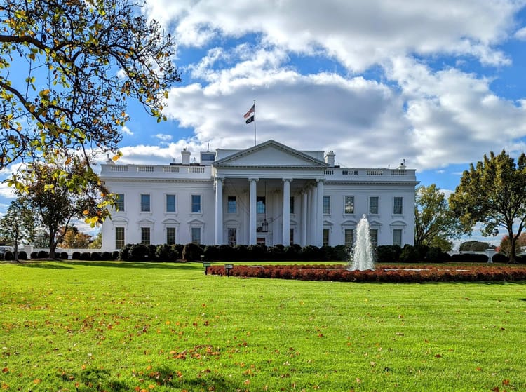 The White House in Washington seen from the front lawn